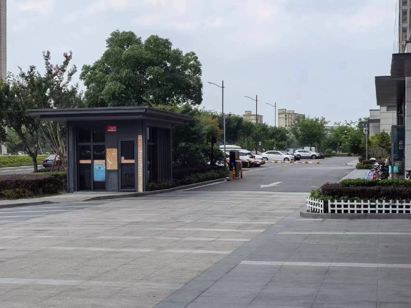 嘉興市經(jīng)開區(qū)柳岸禾風(fēng)停車場