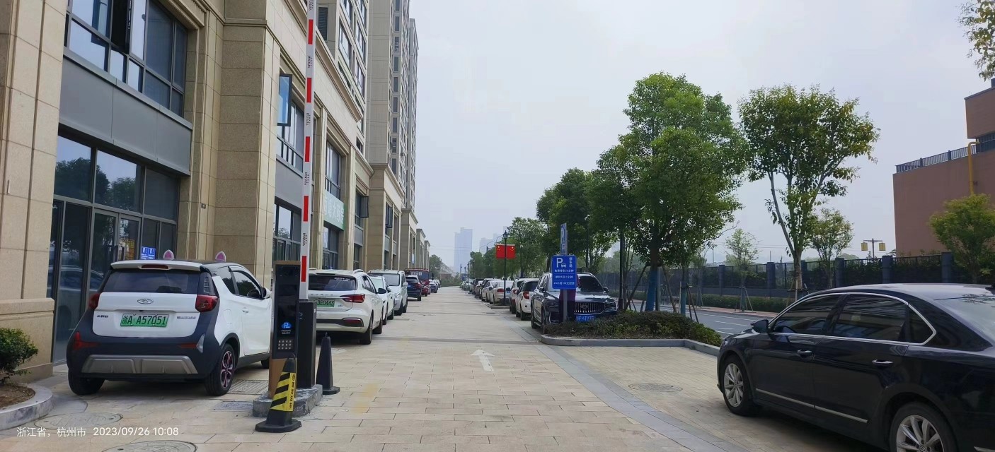 杭州市云上學(xué)府停車場(chǎng)